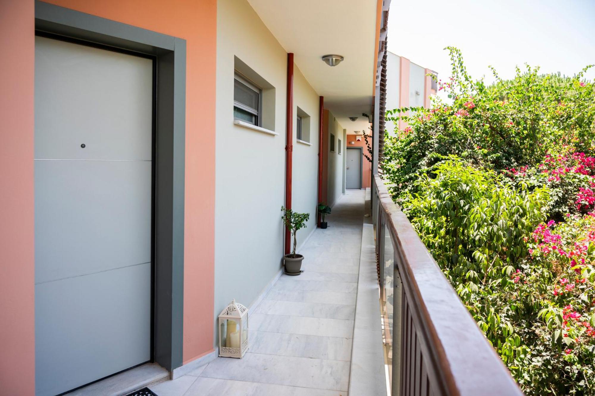 Oceanis Apartments Artemida  Bagian luar foto
